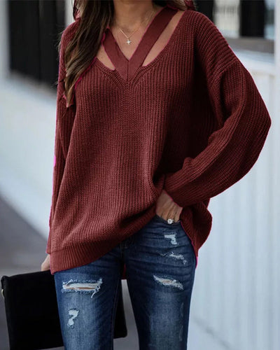 Einfarbiger Pullover mit V-Ausschnitt